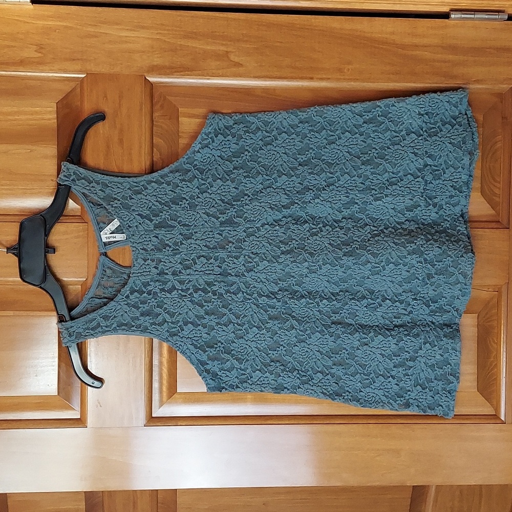 Mudd Women's Sleeveless Soft Lace Flowy Sage Green Tank Top, Size Large
